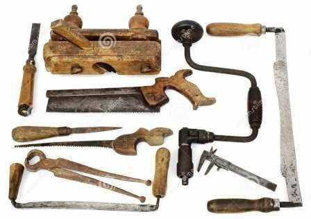 Старый плотницкий инструмент